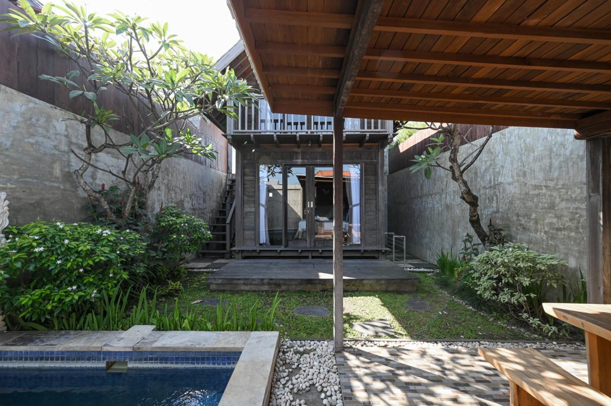 Hoki Villa By Urbanview Villa Kerobokan  Bagian luar foto